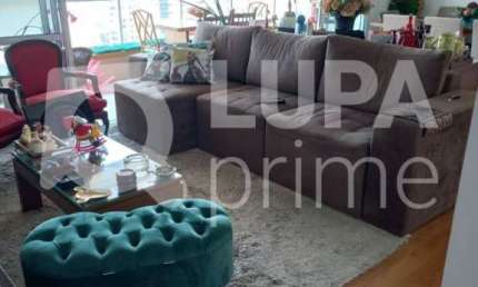 Apartamento com 3  dormitórios à venda na Água Fria!