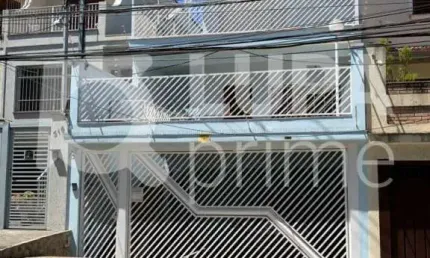 Sobrado com 3 dormitórios sendo 1 suíte à venda no jardim são paulo!