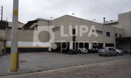 Prédio para alugar na Rua Tenente Agenor Soares, 61, Parada Inglesa, São Paulo