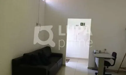 Galpão com 800 metros pra venda na Jardim Cachoeira