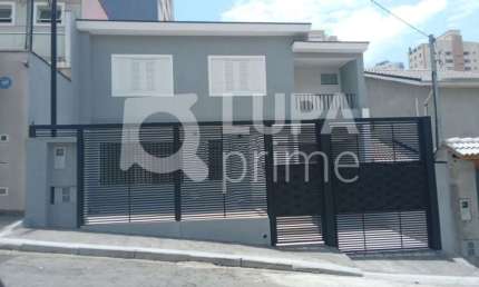Sobrado com 4 dormitórios sendo 3 suítes á venda na Vila Paulicéia