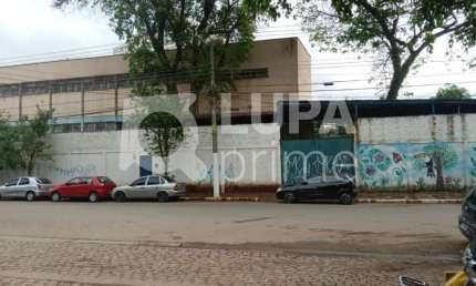 Prédio comercial com 1.423 metros para locação no  Parque Novo Mundo