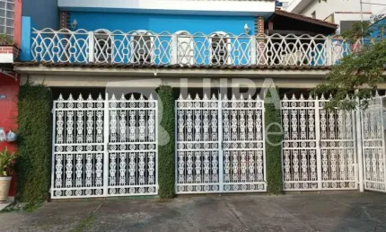 Casa  com 3 dormitórios, 1 suíte e 3 vagas a venda no Parque Continental II - Guarulhos