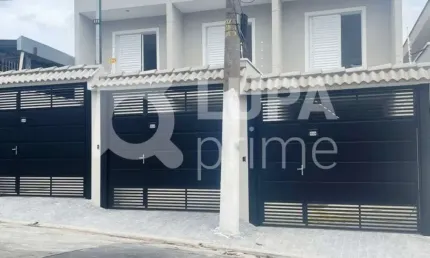 Sobrado com 3 dormitórios à venda na Vila Constança