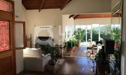 Casa, em condomínio, com 4 dormitórios de 2000m² à venda, em Mairiporã