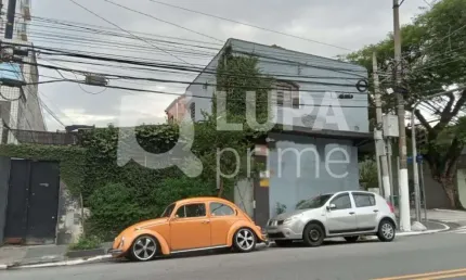 Prédio comercial com 380 metros á venda  na parada inglesa