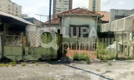 Terreno à venda na Rua Jupiá, 79, Santa Teresinha, São Paulo
