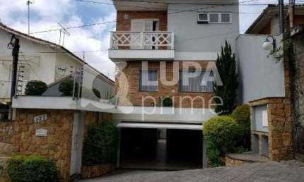 Sobrado com 4 dormitórios à venda no Horto Florestal