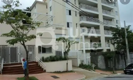Apartamento com 3 dormitórios sendo 1 suíte para locação no Jardim Peri