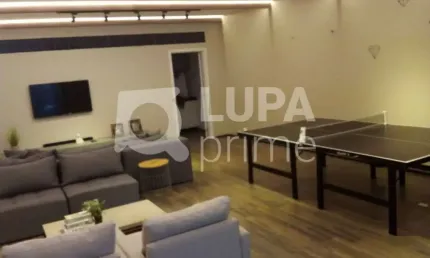 Sobrado com 3 dormitórios e 1 suíte á venda Água Fria