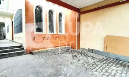 Sobrado com 3 dormitórios sendo 1 suíte á venda na Vila Isolina Mazzei!