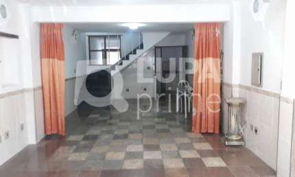 Sobrado comercial com 209m² á venda na Vila Dom Pedro II !