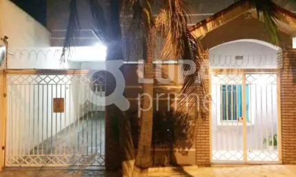 Casa em condomínio fechado com 3 quartos à venda na Rua Dona Martinha, 272, Santa Teresinha, São Paulo