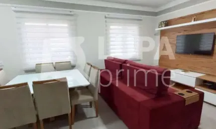 Sobrado com 3 dormitórios à venda na Vila Nova Mazzei!