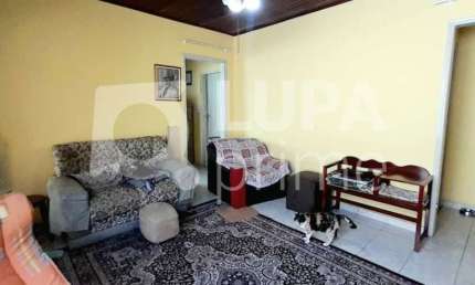 Sobrado com 3 dormitórios sendo 2 suítes à venda no Chora Menino!