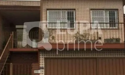 Casa térrea com 3 quartos e 2 vagas de garagem á venda na Vila Maria