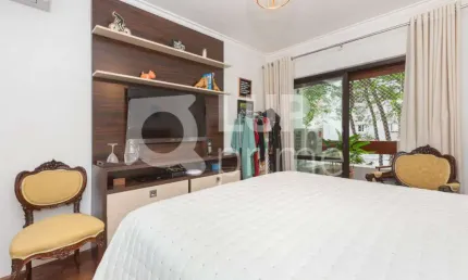 Apartamento com 3 dormitórios e 3 banheiros à venda na Aclimação