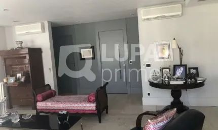 Incrível duplex com 3 suítes, churrasqueira e piscina á venda- alto de pinheiros