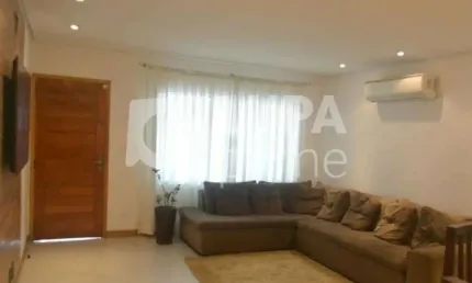 Sobrado a venda no jardim frança com 4 suítes e 4 vagas de garagem.