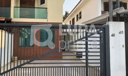 Sobrado com 3 dormitórios sendo 1 suíte á venda no Tremembé