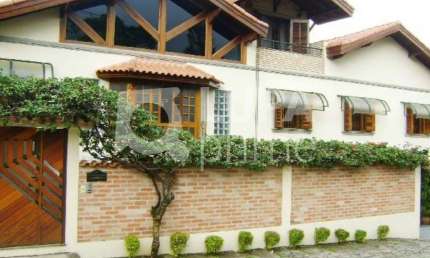 Sobrado com 3 dormitórios (1 suíte) á venda na Vila Sabrina !