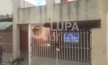 Sobrado com 3 dormitórios sendo 1 suíte à venda no Jardim Brasil!