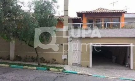 Sobrado à venda com 3 dormitórios à venda na Vila Paiva!