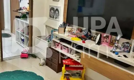 Casa com 2 quartos e 2 vagas de garagem à venda na água fria