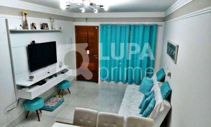 CASA COM 3 QUARTOS/SUÍTES E 2 VAGAS DE GARAGEM À VENDA NO TUCURUVI