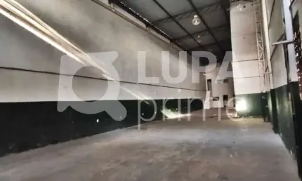 GALPÃO COMERCIAL COM 380M² PARA LOCAÇÃO NA VIL MARIA BAIXA