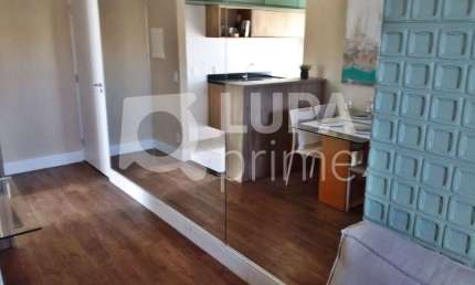 APARTAMENTO COM 2 QUARTOS E 1 VAGA DE GARAGEM PARA LOCAÇÃO NA VILA CONSTANÇA