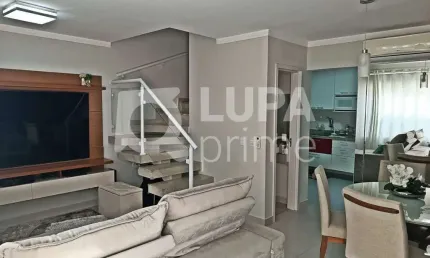 CASA COM 2 QUARTOS E 2 VAGAS DE GARAGEM À VENDA NA VILA MARIA ALTA