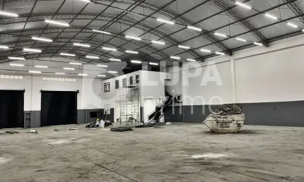 GALPÃO COMERCIAL COM 794M² DE ÁREA CONSTRUÍDA À VENDA NO BRÁS