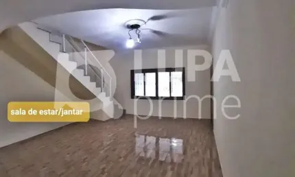 CASA COM 3 QUARTOS E 2 VAGAS DE GARAGEM À VENDA NA VILA MEDEIROS
