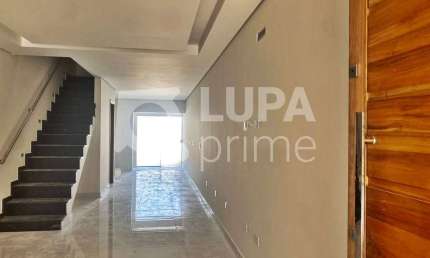 CASA COM 3 QUARTOS E 1 VAGA DE GARAGEM À VENDA NA VILA MARIA ALTA