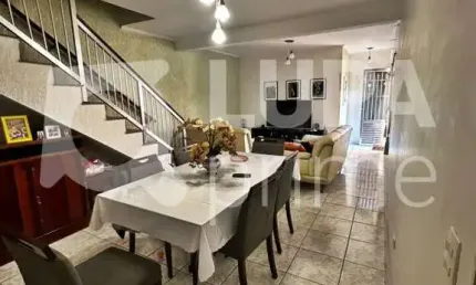 CASA COM 3 QUARTOS E 3 VAGAS DE GARAGEM À VENDA NO JARDIM BRASIL