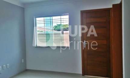 CASA COM 2 QUARTOS E 2 VAGAS DE GARAGEM À VENDA NA VILA GUILHERME