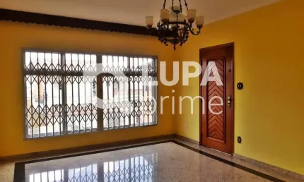 CASA COM 3 QUARTOS E 4 VAGAS DE GARAGEM À VENDA NA VILA MARIA ALTA