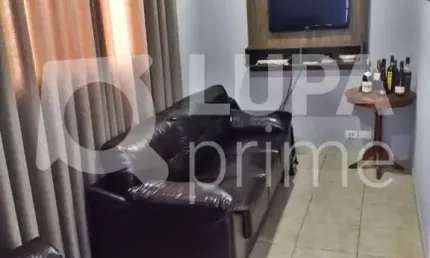 CASA COM 5 QUARTOS E 2 VAGAS DE GARAGEM À VENDA EM SANTANA
