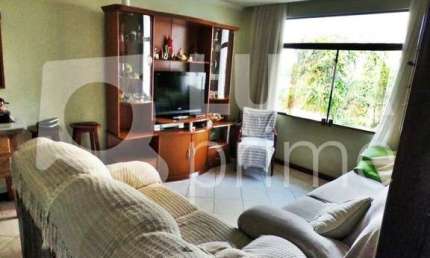 CASA COM 3 QUARTOS E 4 VAGAS DE GARAGEM Á VENDA NA FREGUESIA DO Ó