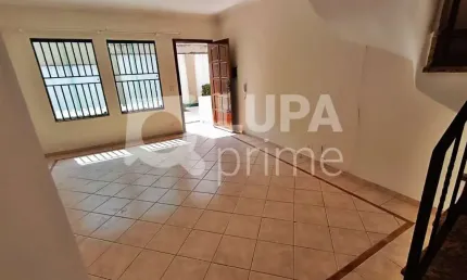 CASA COM 3 QUARTOS E 2 VAGAS DE GARAGEM À VENDA NO TREMEMBÉ