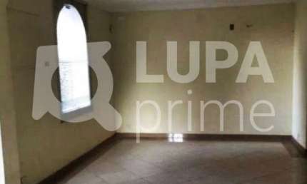 CASA COMERCIAL COM 257M² DE ÁREA CONSTRUÍDA PARA LOCAÇÃO EM SANTANA