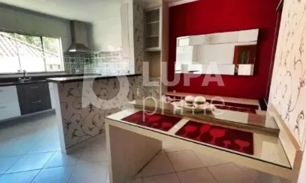 Casa com 3 quartos e 4 vagas de garagem à venda no tucuruvi