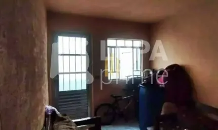 CASA COM 3 QUARTOS E 2 VAGAS DE GARAGEM À VENDA NA VILA MARIA