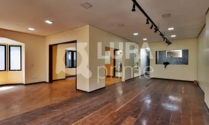 Casa comercial para alugar na Rua Alfredo Pujol, 340, Santana, São Paulo
