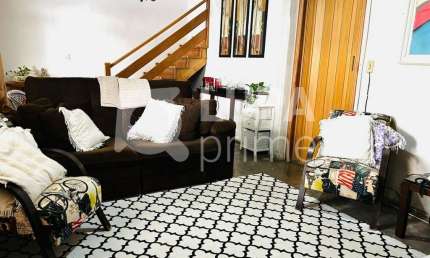 CASA COM 2 QUARTOS E 2 VAGAS DE GARAGEM À VENDA NA VILA GUILHERME
