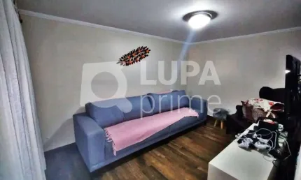 CASA COM 3 QUARTOS E 2 VAGAS DE GARAGEM À VENDA NO JARDIM TREMEMBÉ