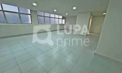 SALA COMERCIAL COM 195M² PARA LOCAÇÃO NA BELA VISTA