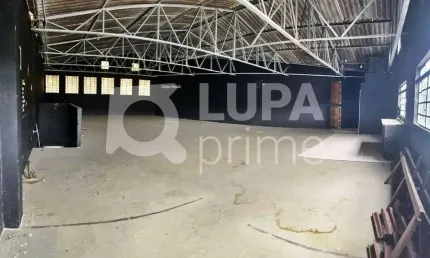 PRÉDIO COMERCIAL COM 400M² DE ÁREA CONSTRUIDA EM GUARULHOS