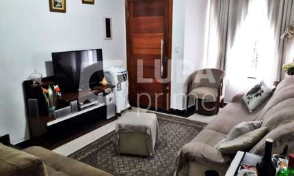 CASA COM 2 QUARTOS E 3 VAGAS DE GARAGEM Á VENDA NO TATUAPÉ